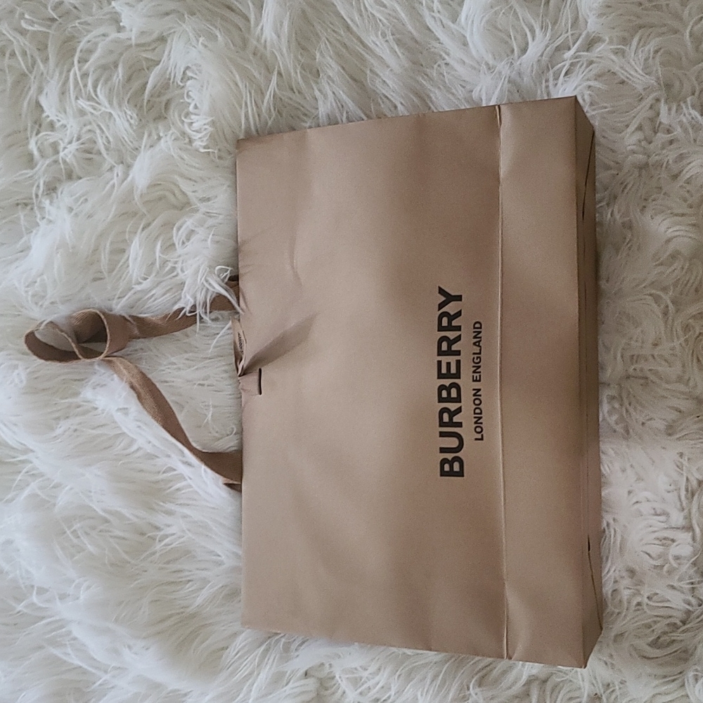 Large Burberry shopping bag like new